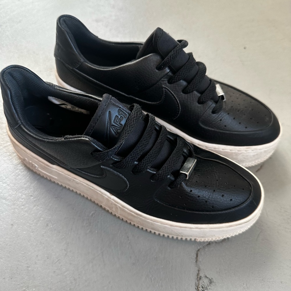 Nike Air Force 1 Black Women’s Sneakers